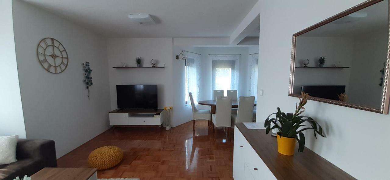 Apartment Golden Fields スモーヤナク エクステリア 写真